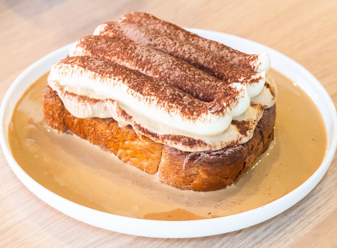 Tiramisu French toast with espresso, mascarpone and cocoa